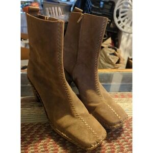 Chunky 90s Style Heeled Suede Leather Boots Tan Beige LINEA PAOLO Size 10.5 M